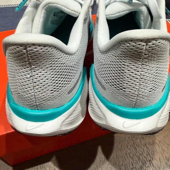 Nike Women's Cactus, White and Black Pegasus 41 Running Shoes - Picture 11 of 15